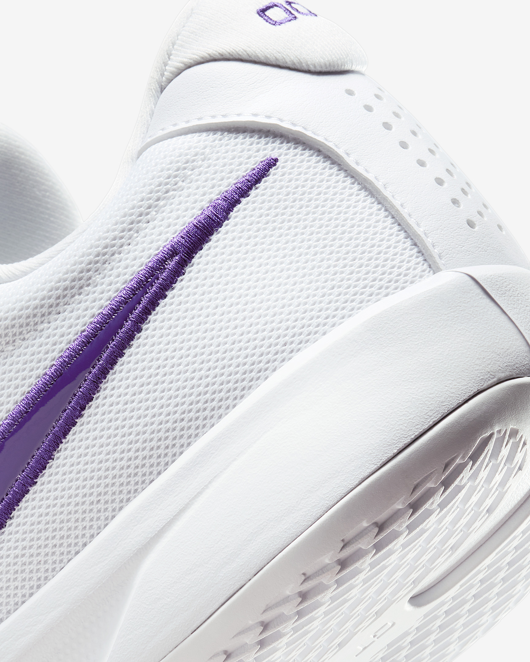 Nike G.T. Cut Academy Basketball Shoes - 8