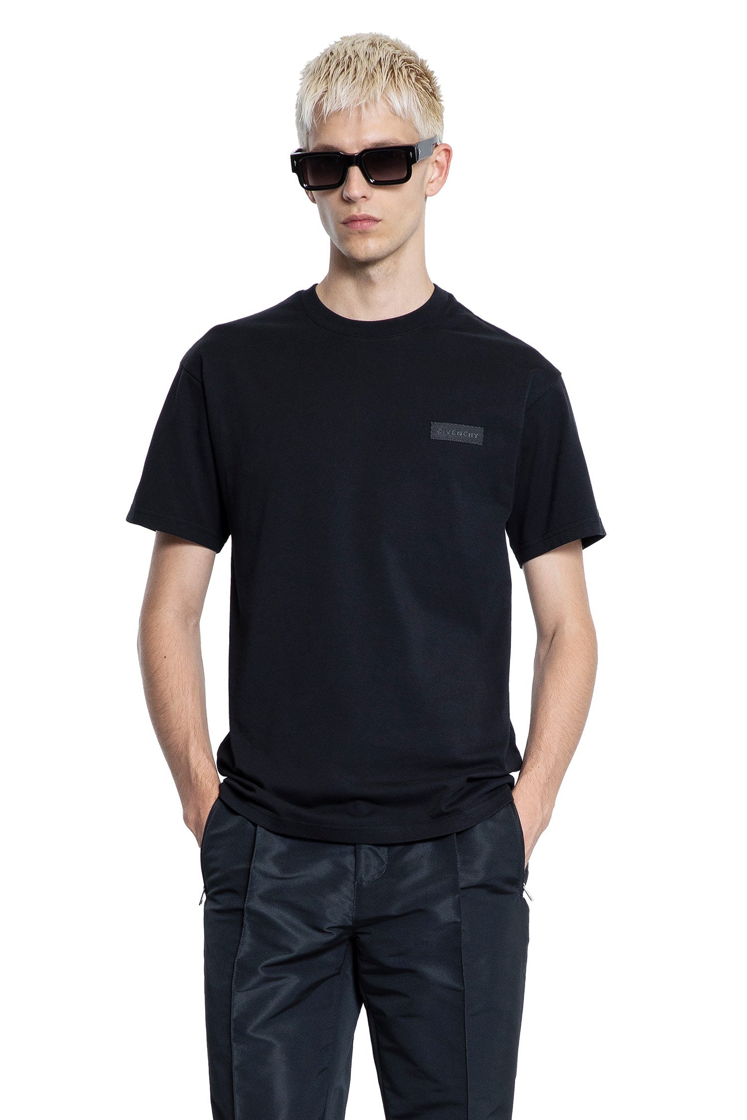 Grosgrain-Givenchy-Patch-T-Shirt - 5