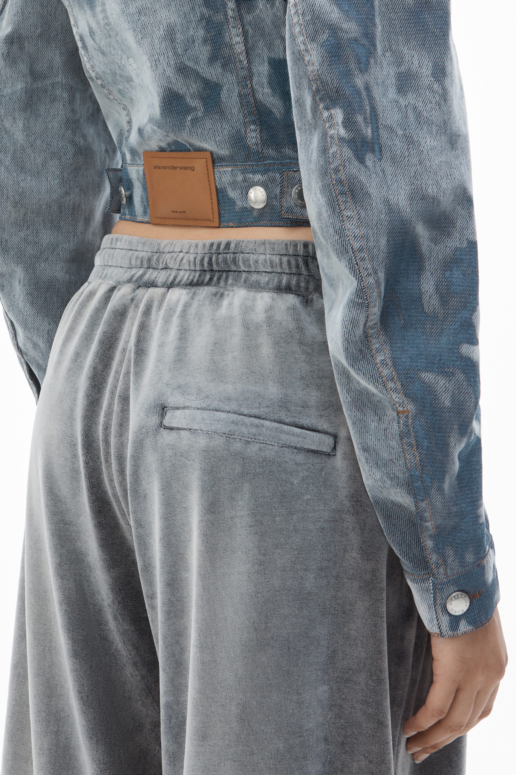 Slim Trucker Jacket in Flocked Denim - 6