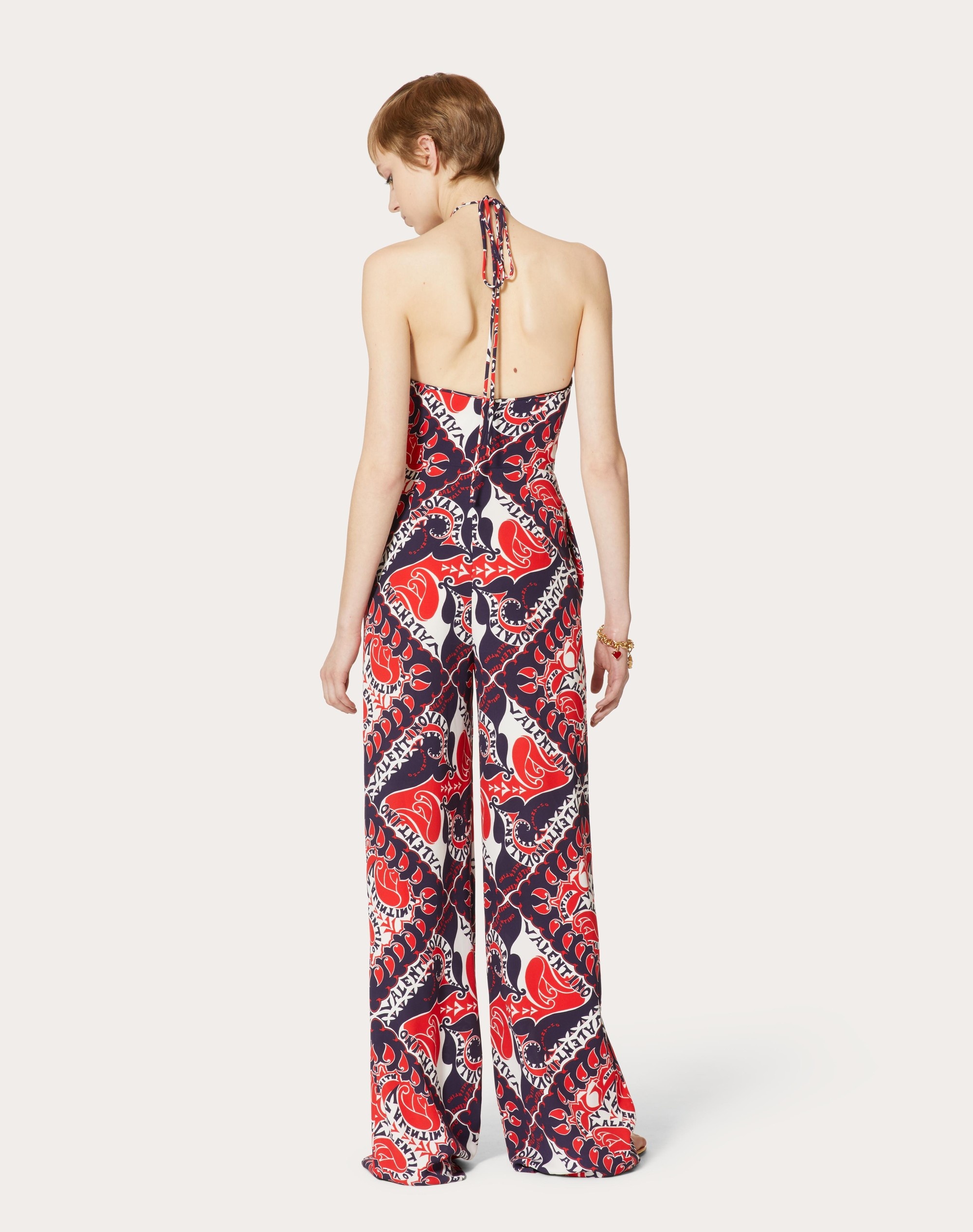 CREPE DE CHINE JUMPSUIT WITH ARCHIVE MANIFESTO BANDANA PRINT - 4
