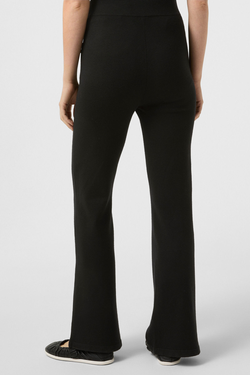 Dasha knitted pants in Black 3