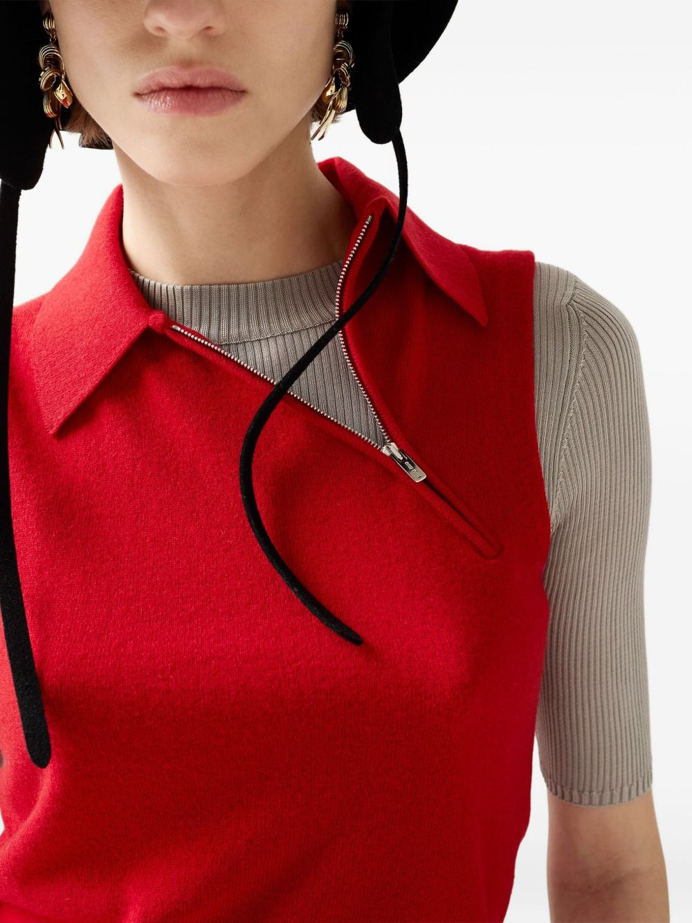 ribbed-collar zip-front sleeveless vest - 5