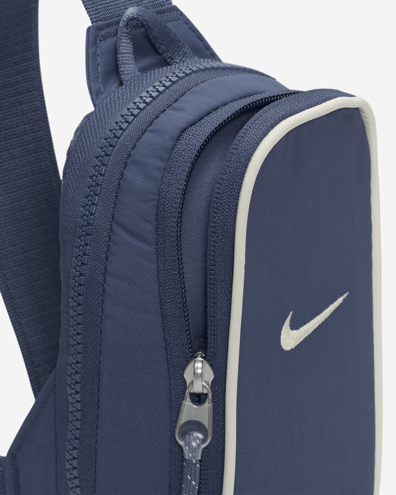 Nike Sportswear Essentials Crossbody Bag (1L) 6