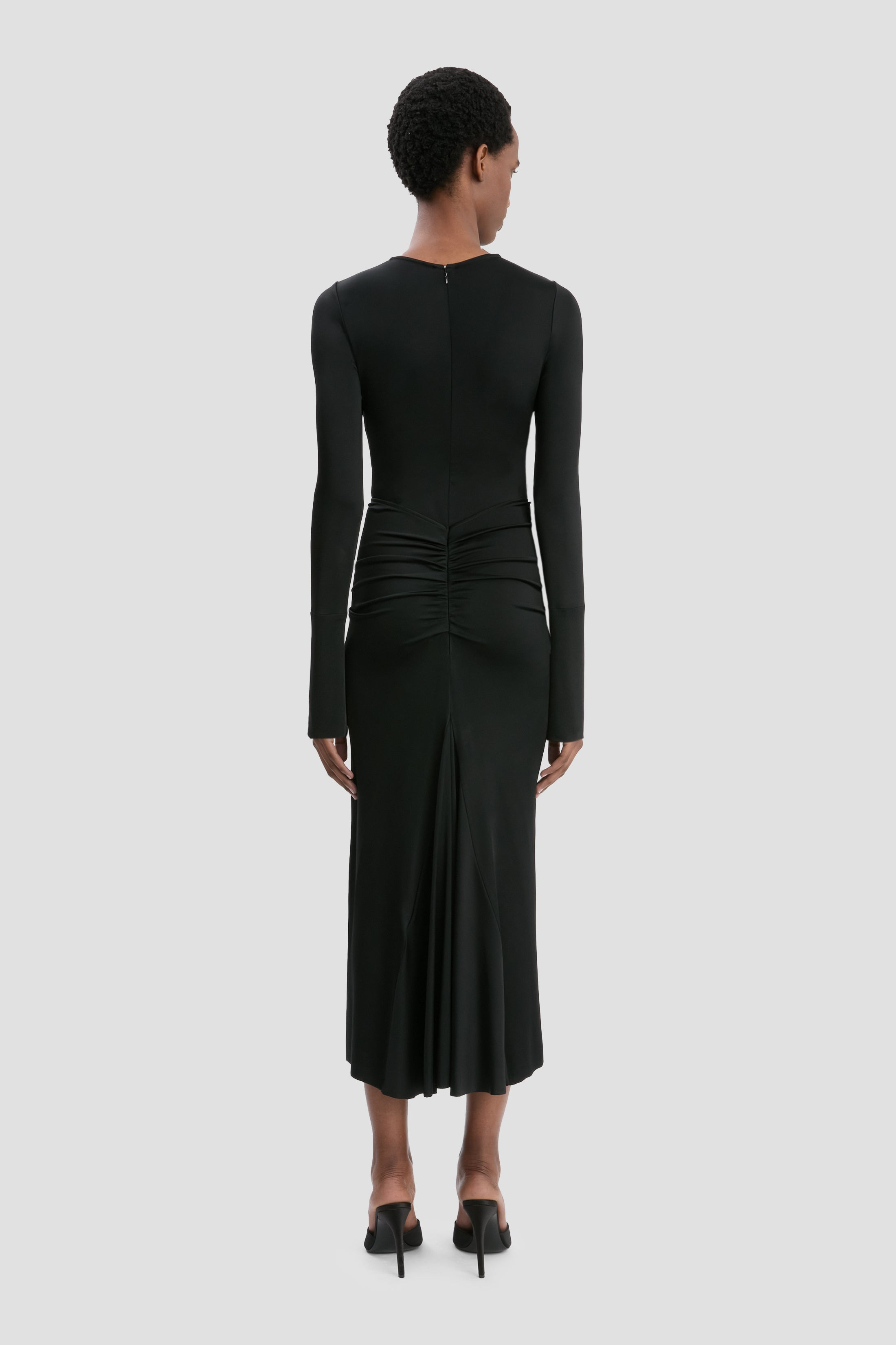 Long Sleeve Gathered Midi Dress In Black - 5