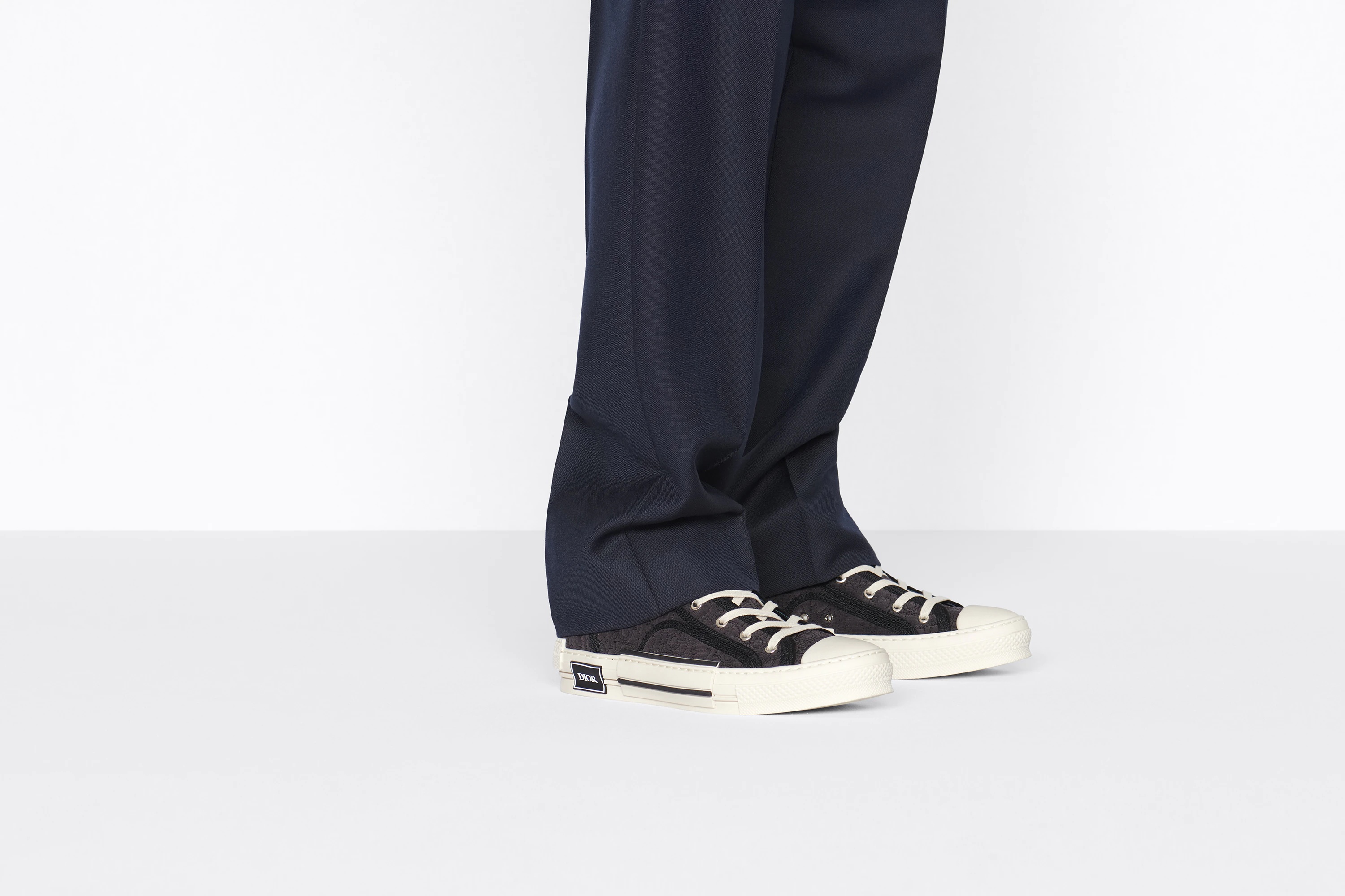 B23 High-Top Sneaker - 6