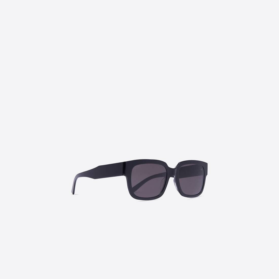 Flat D-frame Sunglasses in Black - 3