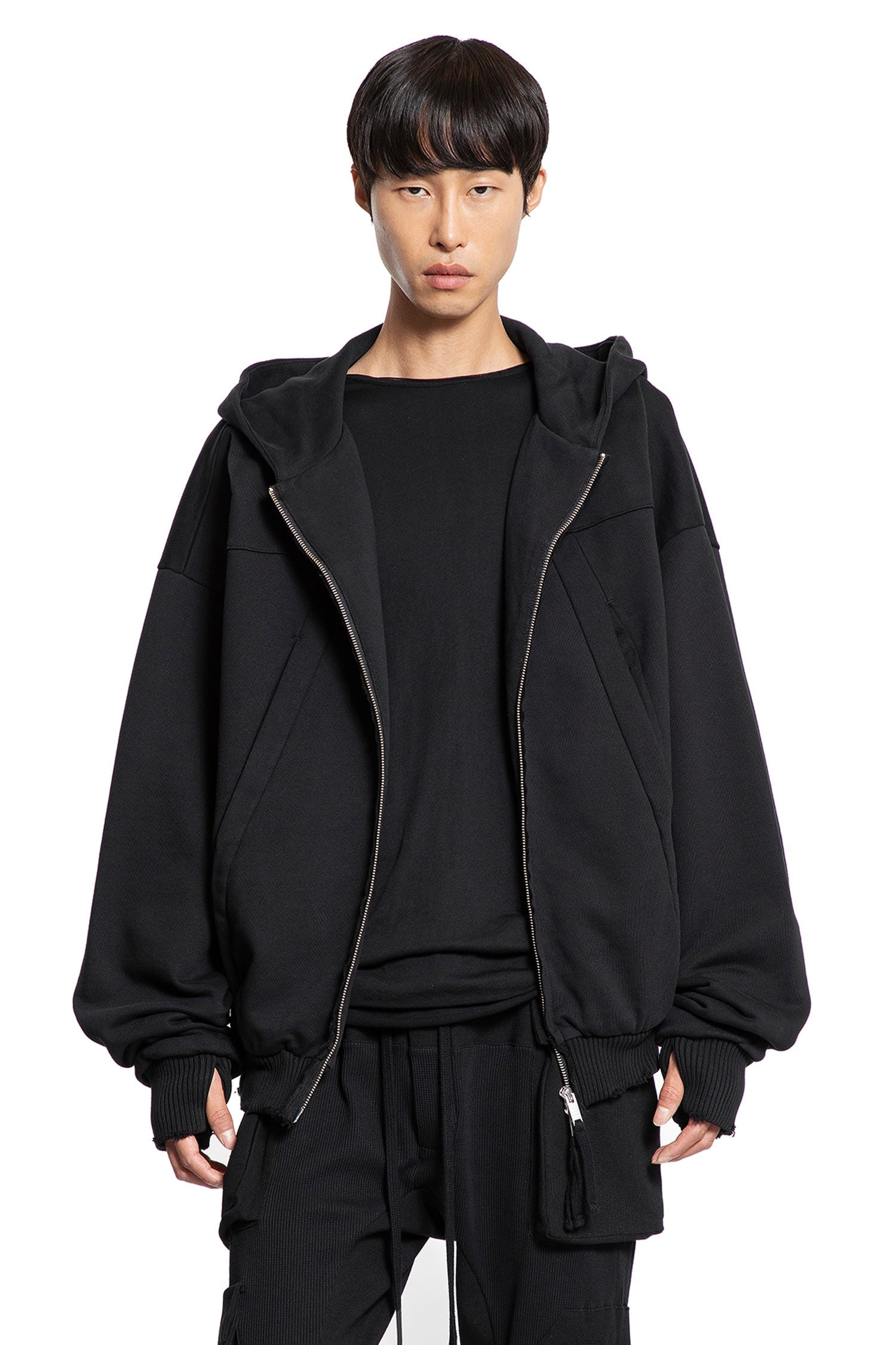 Zip-up Hoodie With Hand Gaiters - 7