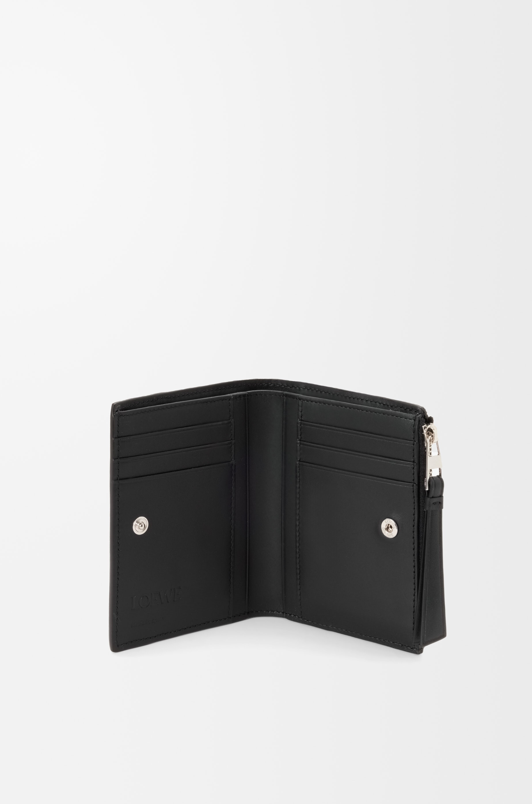 Puzzle slim compact wallet in classic calfskin - 2