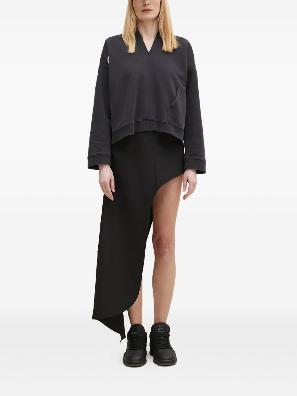 V-neck sweatshirt - 2