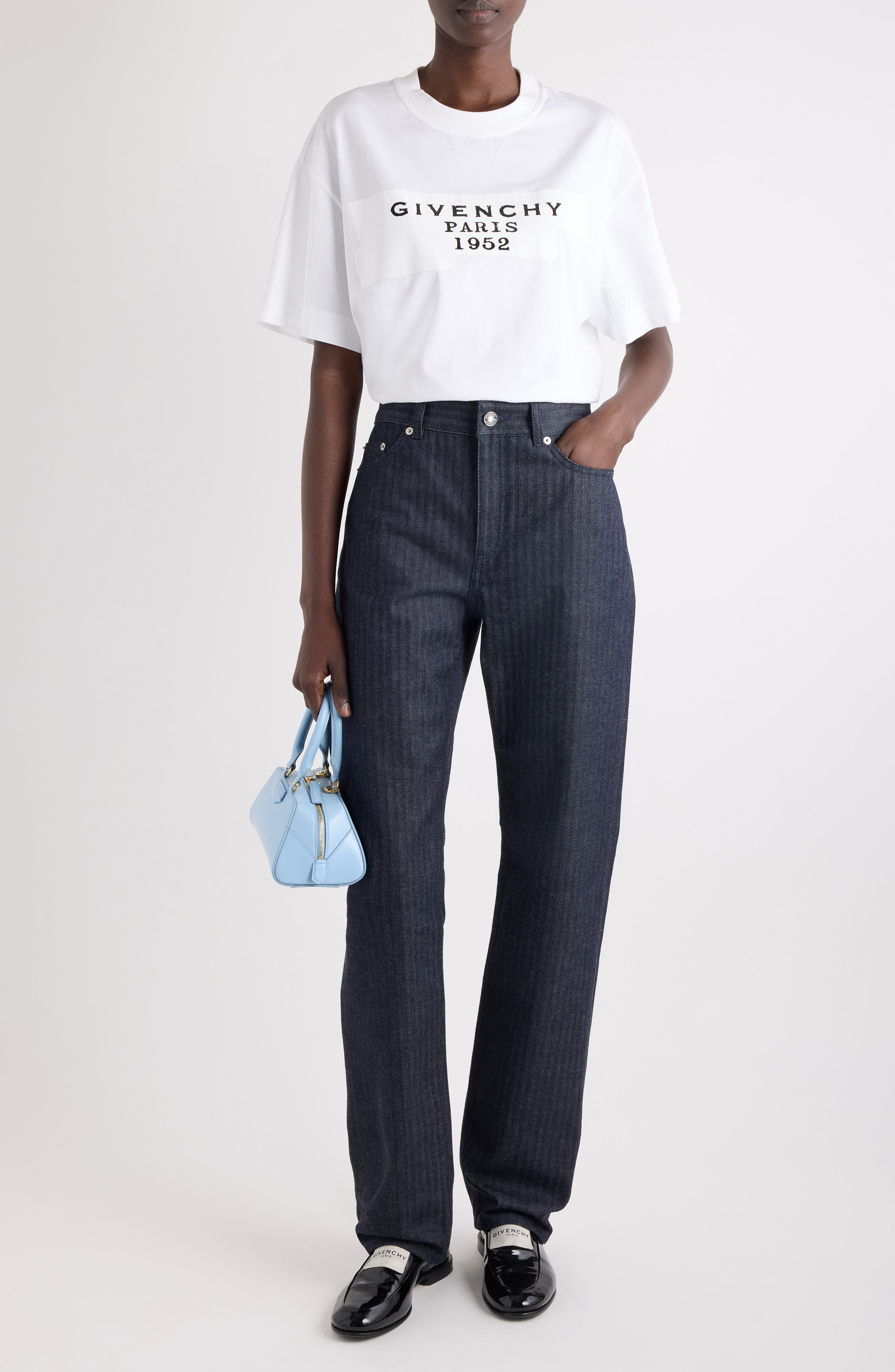 Givenchy Boxy Logo Graphic T-Shirt in White at Nordstrom - 2