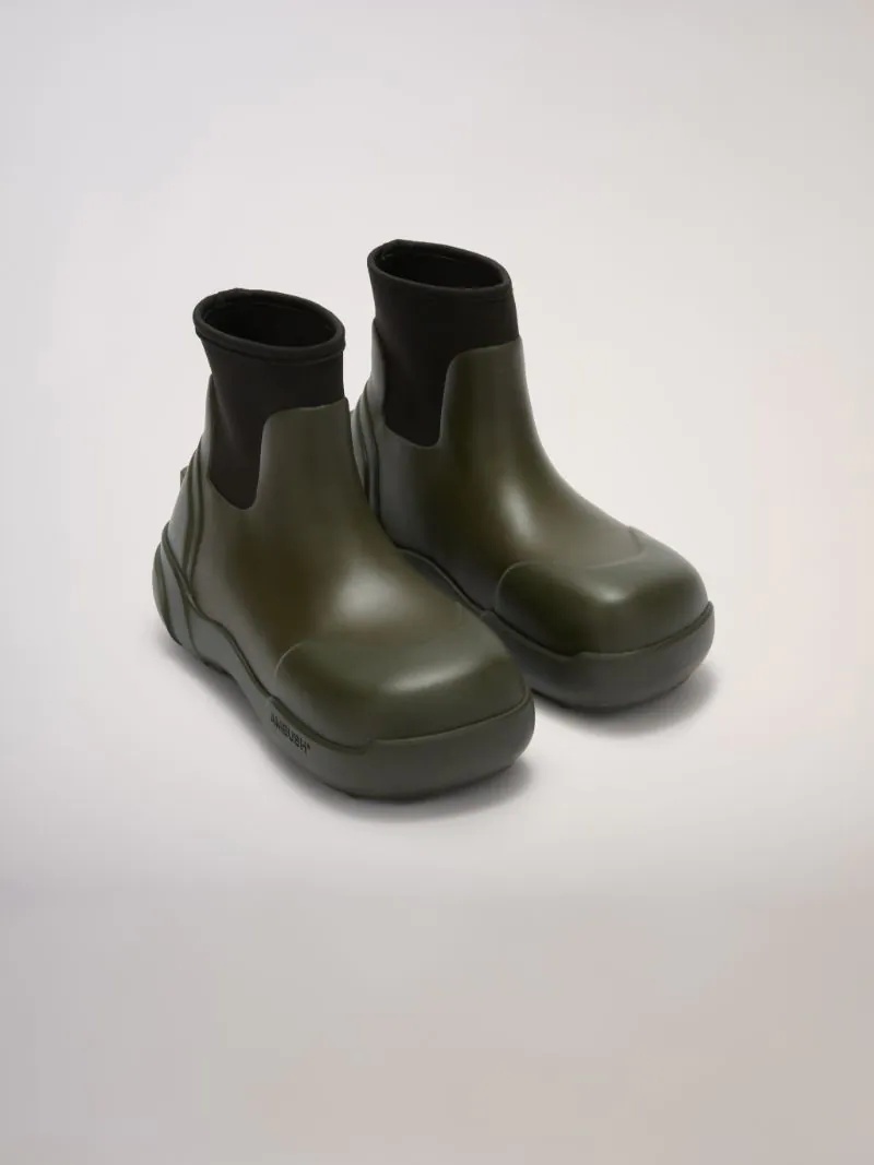 RUBBER BOOT - 2