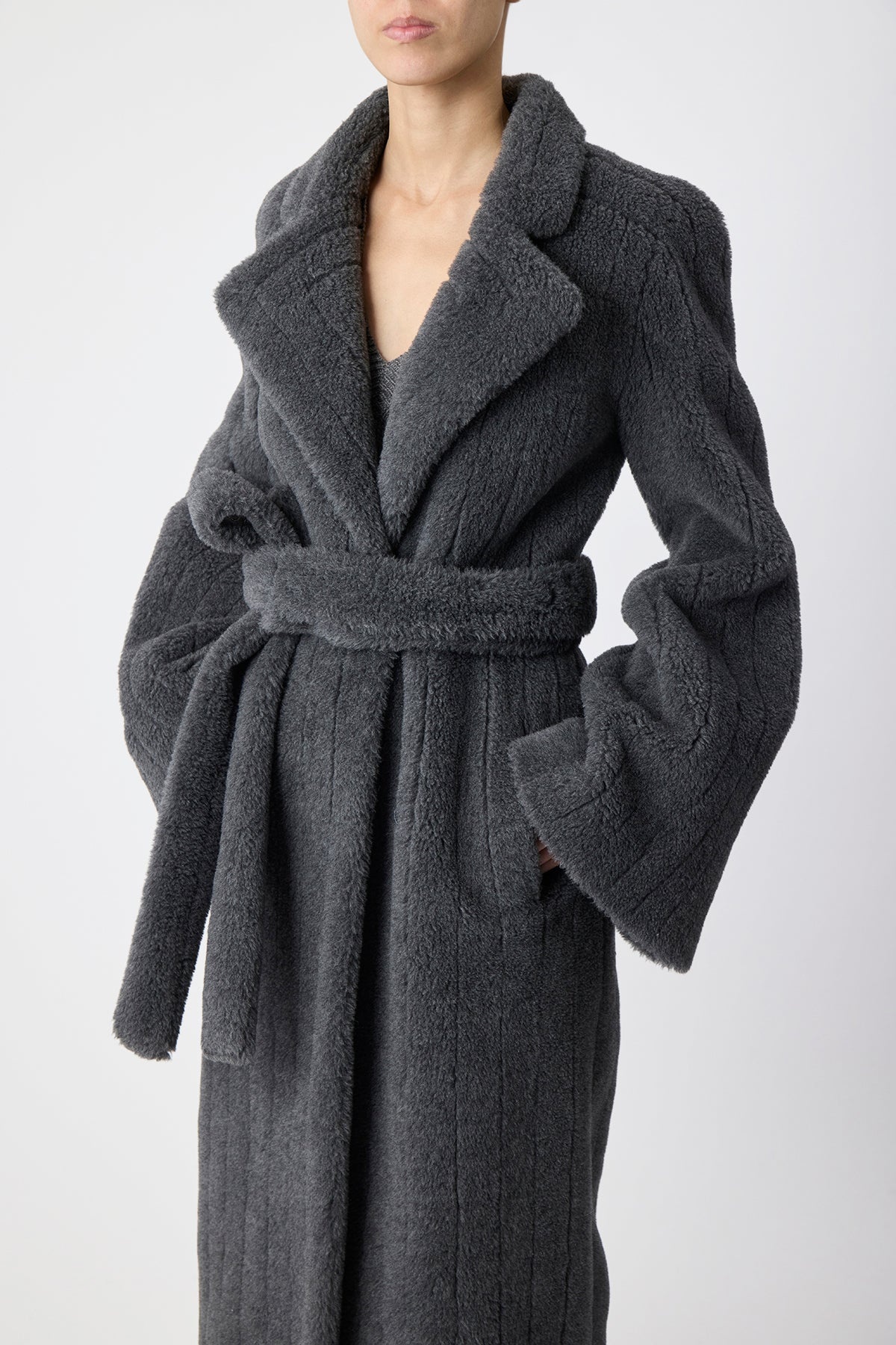 Barring Coat in Dark Grey Virgin Wool Silk Cashmere Fur - 4