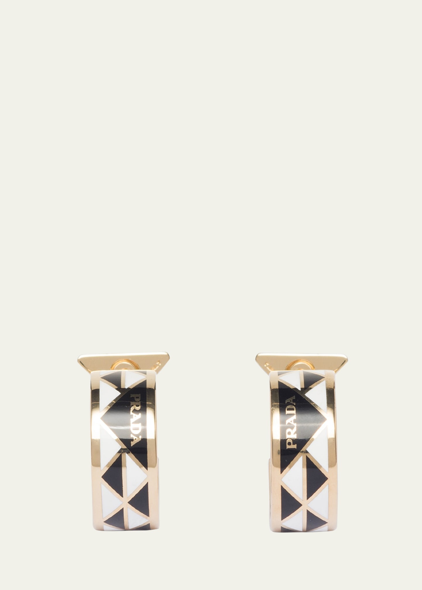 Triangle Symbole Huggie Earrings - 1