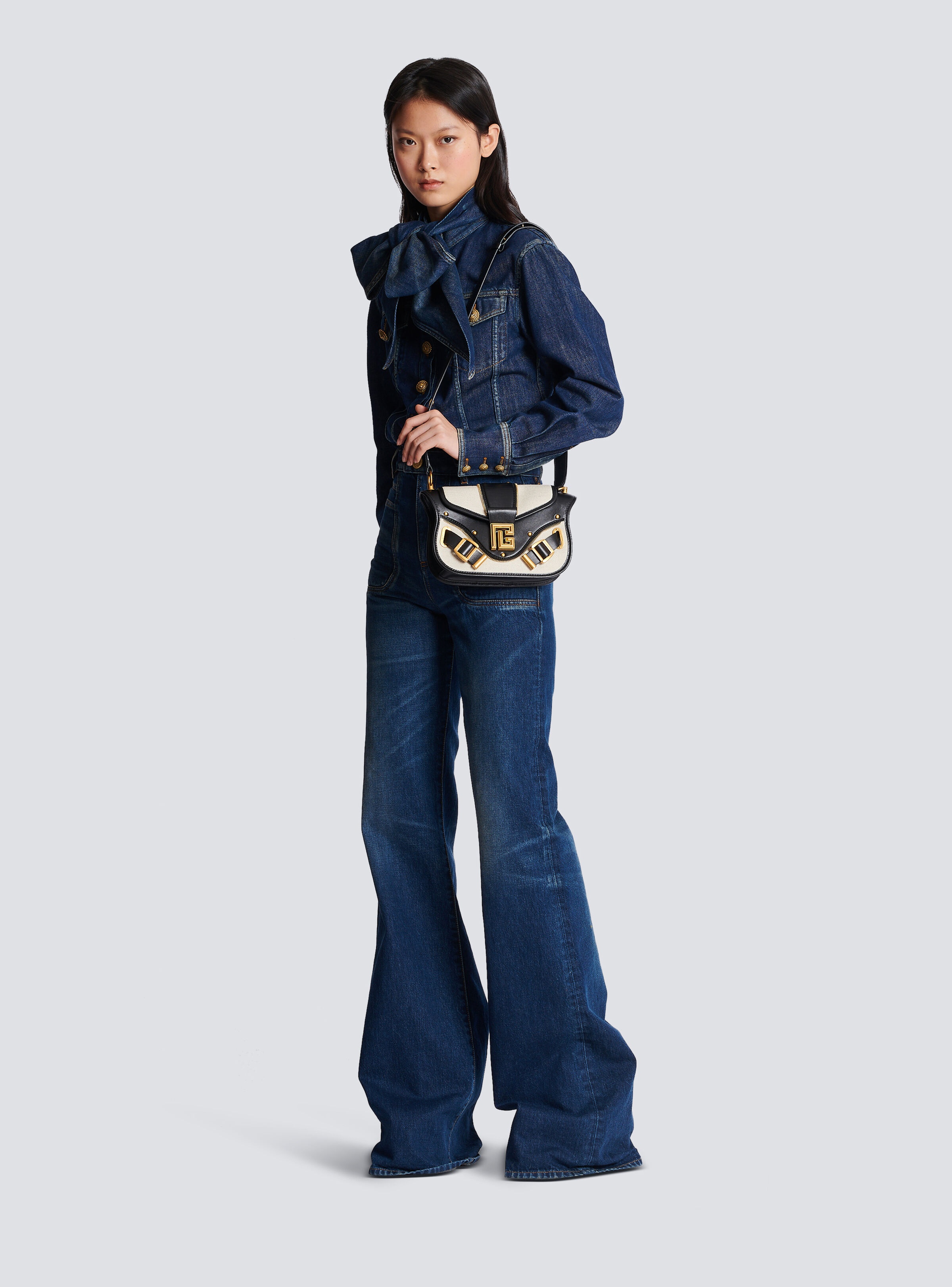 Blaze canvas and leather bag - 2