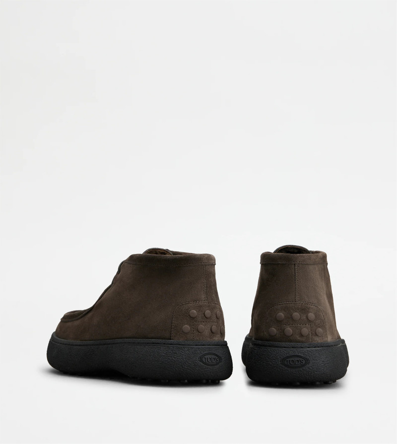 Tod's TOD'S W. G. DESERT BOOTS IN SUEDE - BROWN outlook