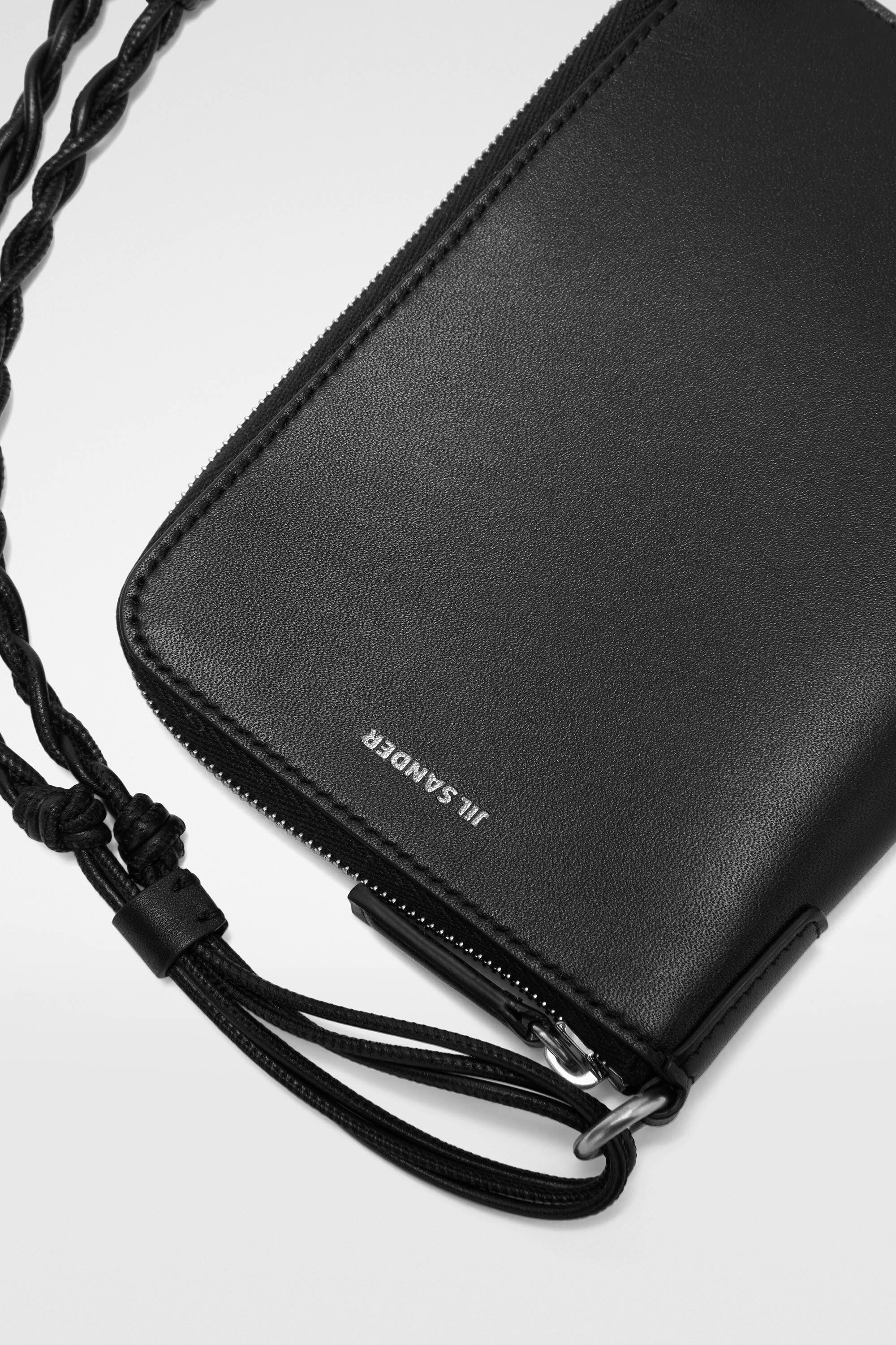 Tangle Passport Holder - 4