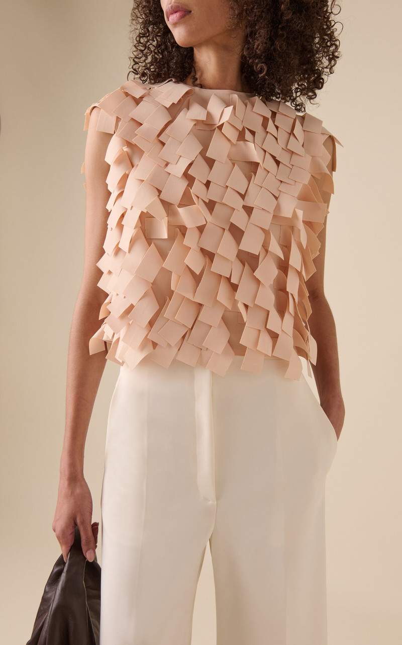 Open Back Top With Rectangle Detail (Metal Lip Fastening) nude 3