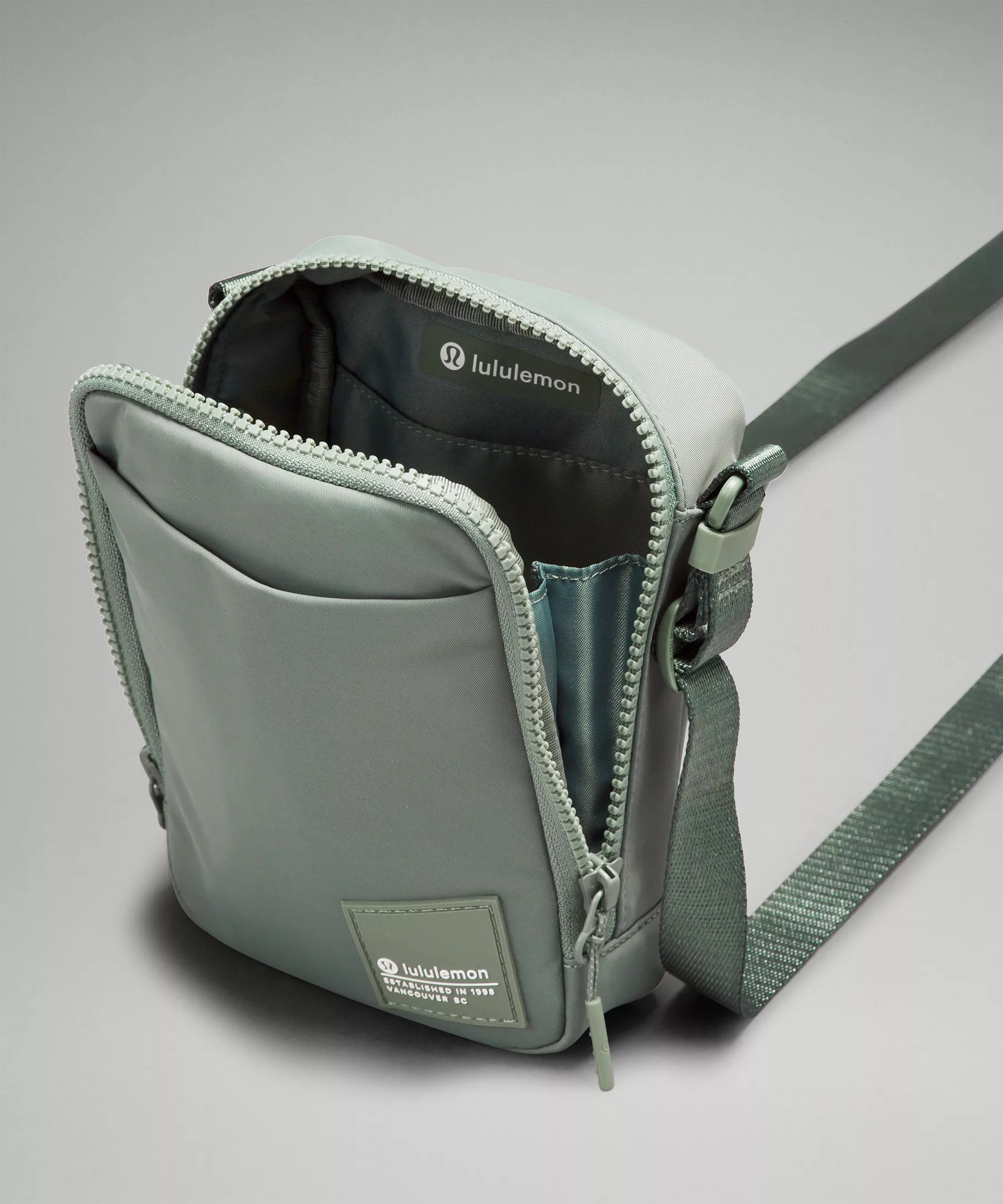 Easy Access Crossbody Bag 1.5L - 4