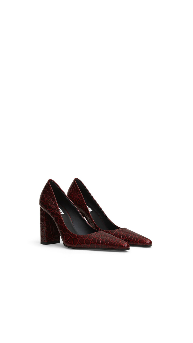 Alaïa POINTY TOE PUMPS IN CALFSKIN outlook