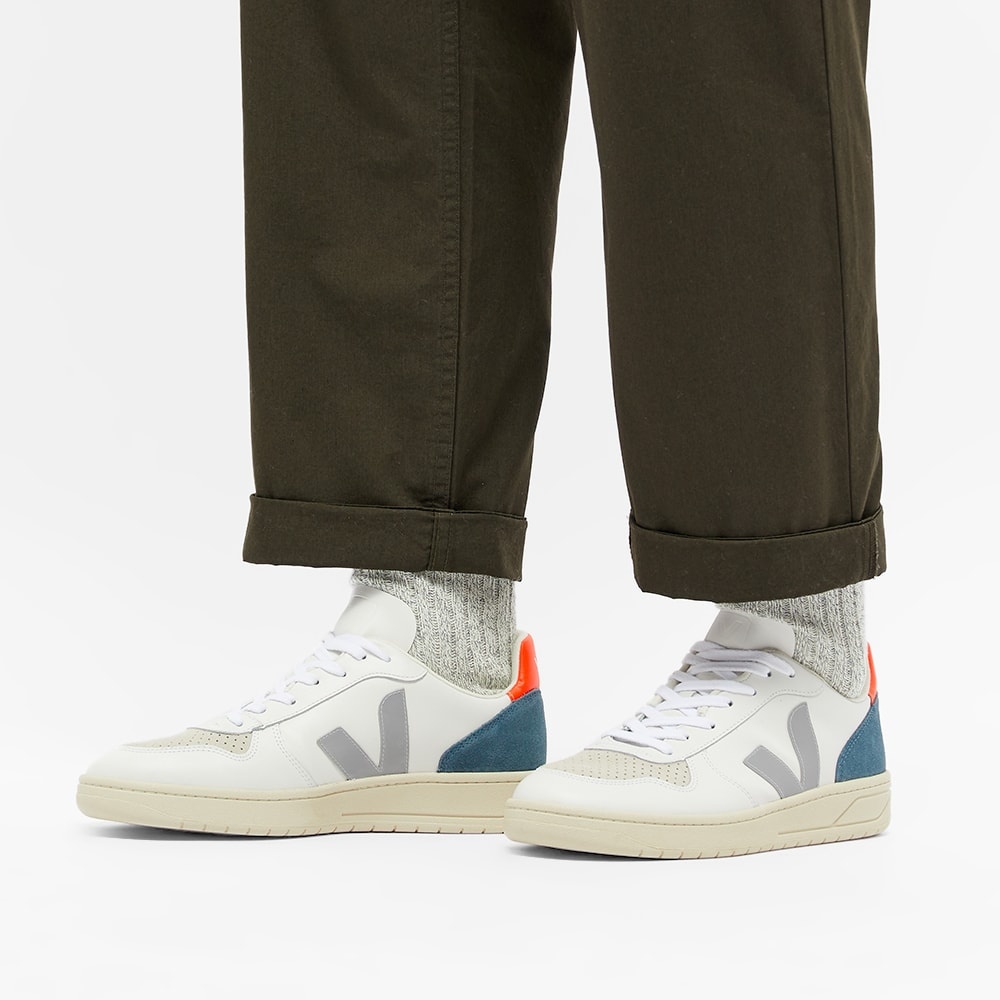 Veja V-10 Leather Basketball Sneaker - 6