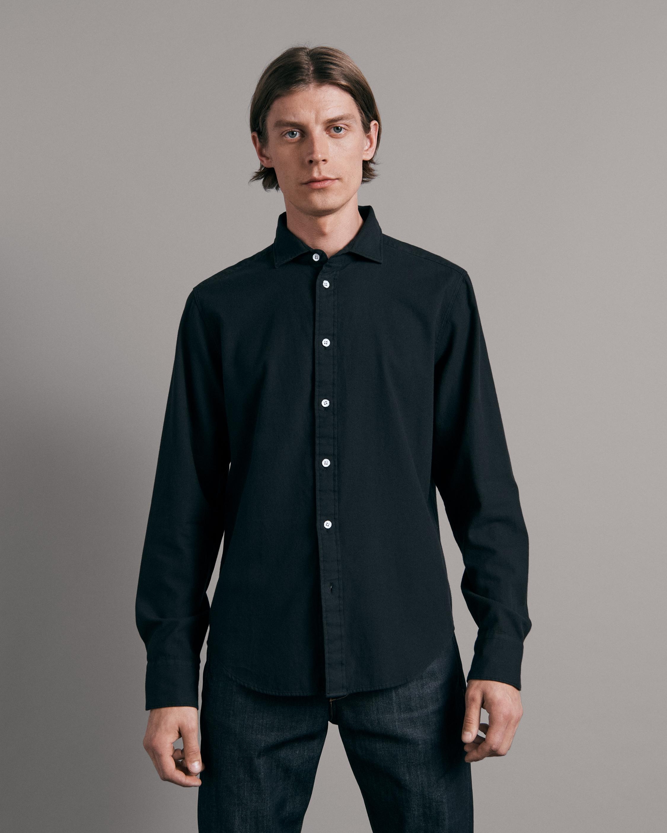 Dobby Cotton Pursuit 365 Shirt
Slim Fit Button Down - 2
