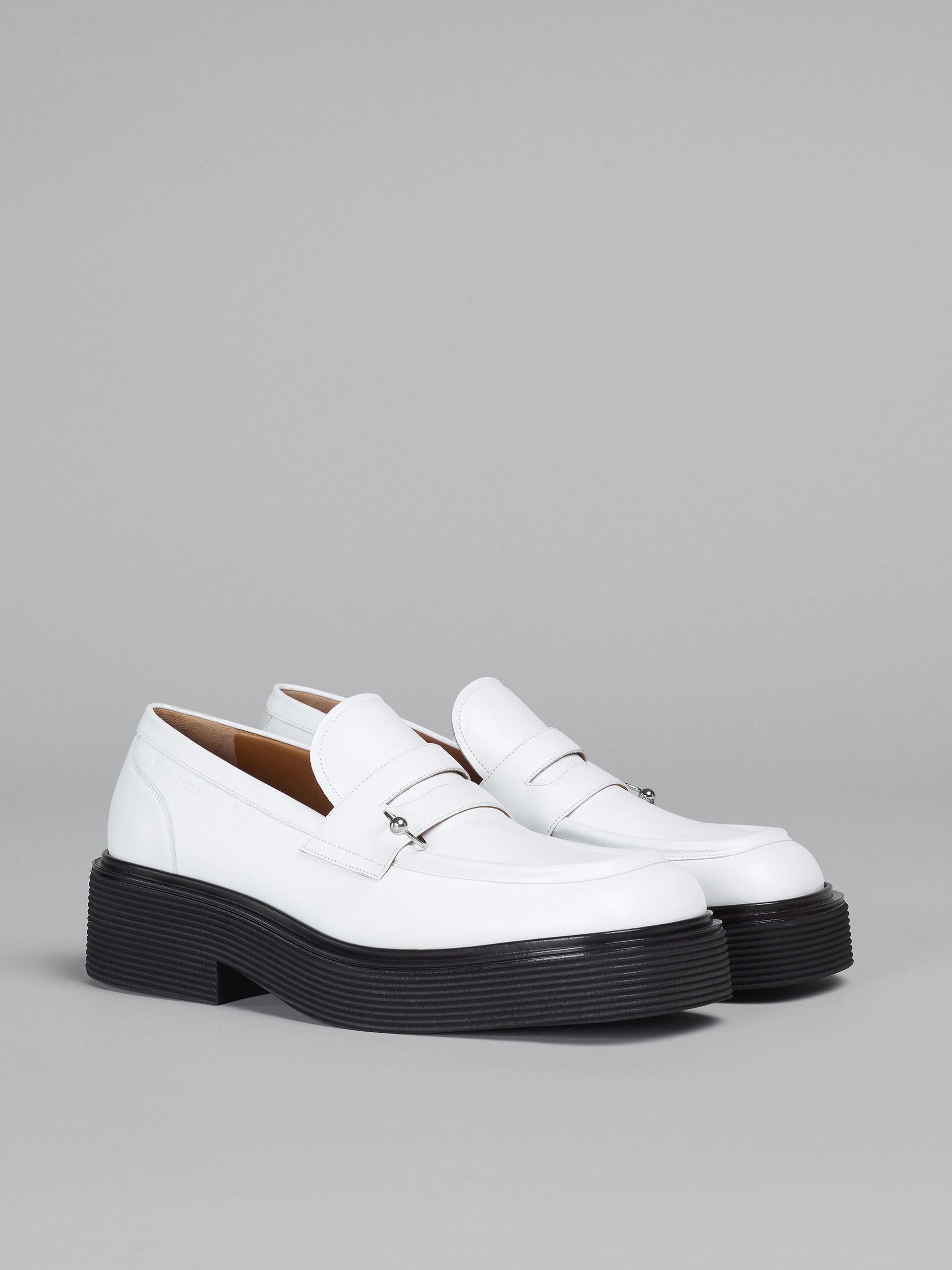 WHITE SHINY LEATHER MOCCASIN - 2