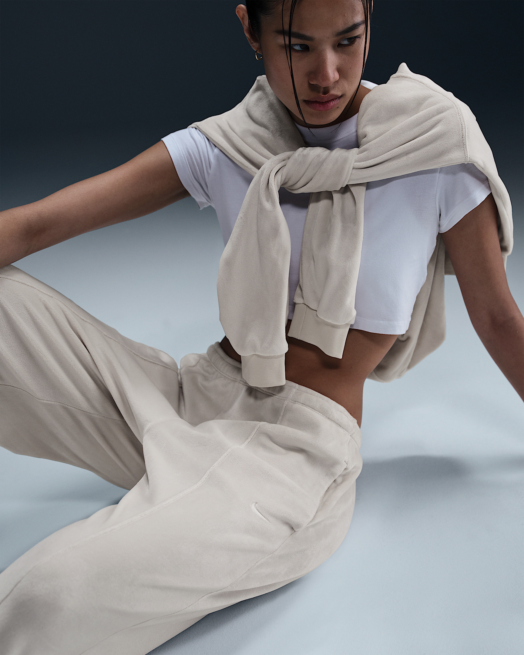 Nike Sportswear Chill Knit Women's Mid-Rise Velour Pants - 5