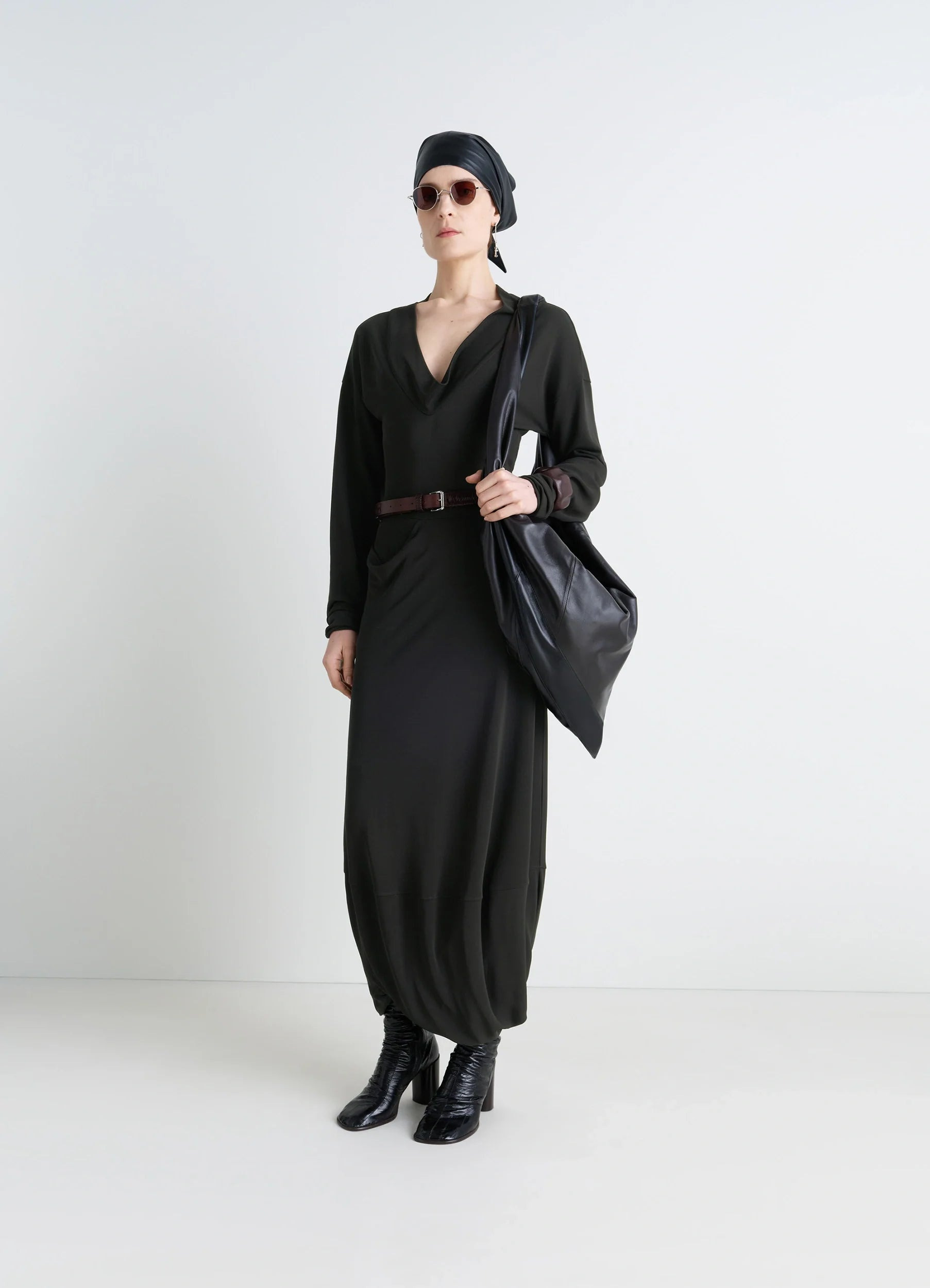 V-NECK DRESS - 2