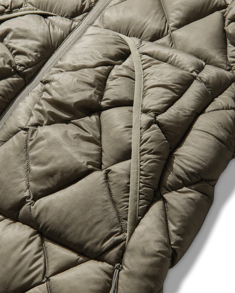 Nuna 800 Fill Power Hooded Down Jacket 13