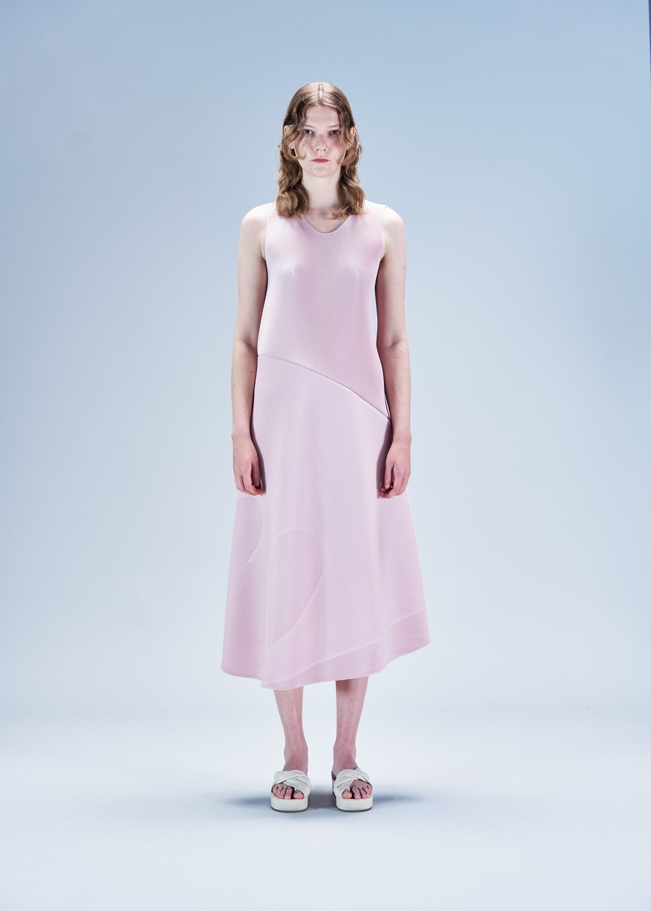 LEATHER LIKE PLEATS DRESS - 3