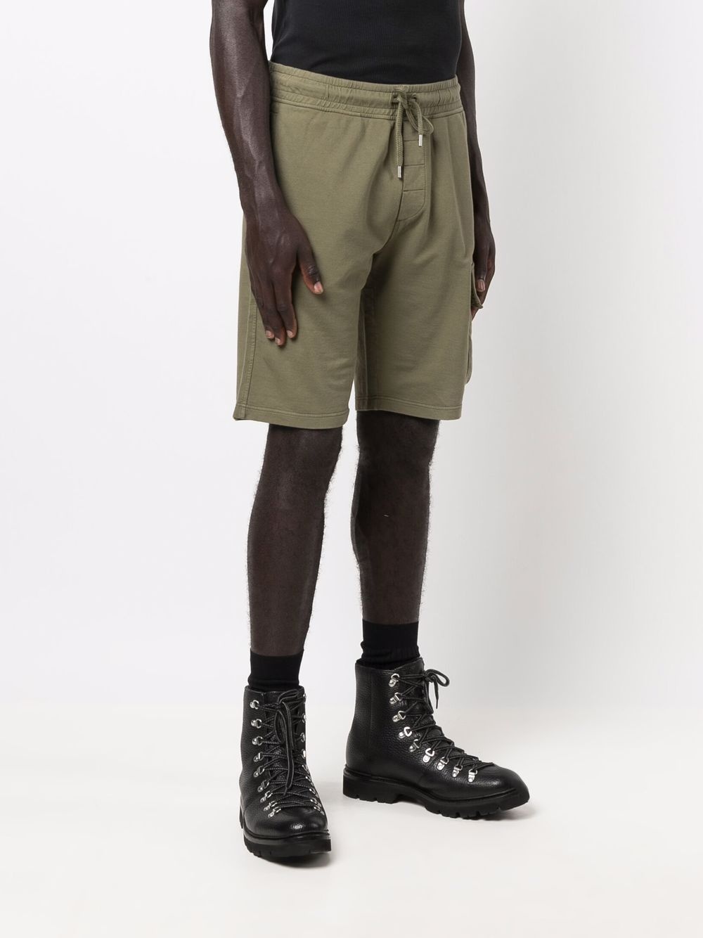 lens-detail cargo shorts - 3