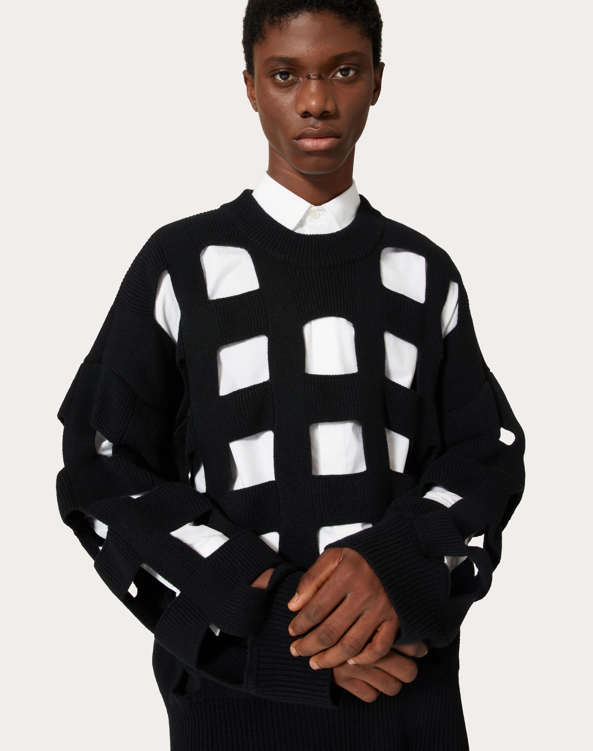WOOL CREWNECK SWEATER WITH CUT-OUT DESIGN - 5