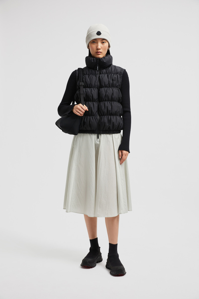 Moncler Apriate Down Vest outlook