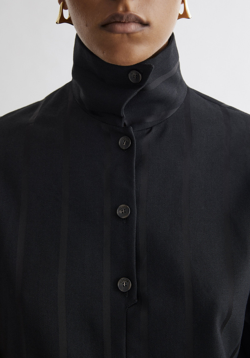 MAE High neck short sleeved shirt 4
