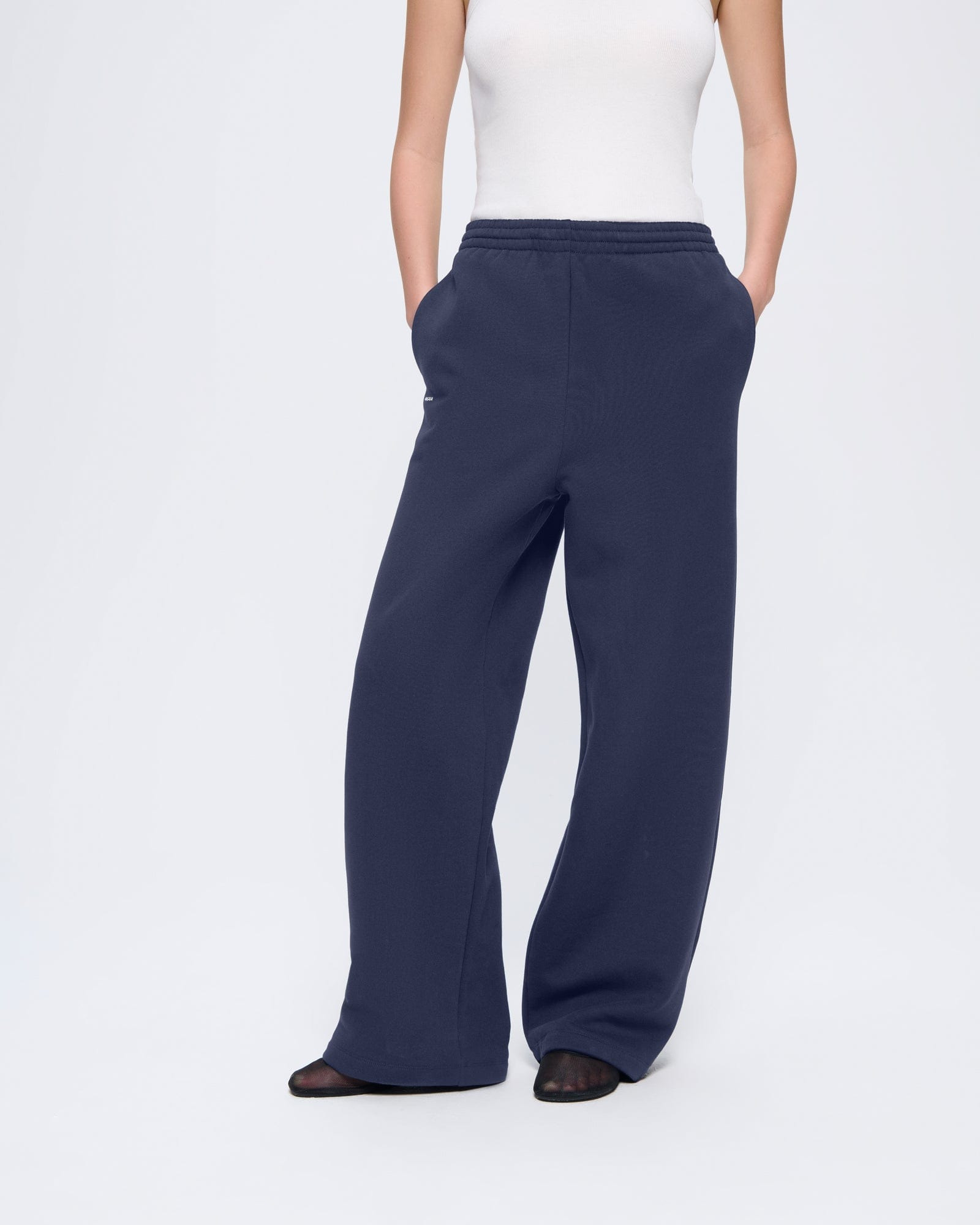 Womens 365 Heavyweight Straight Leg Track Pants - Navy - 3