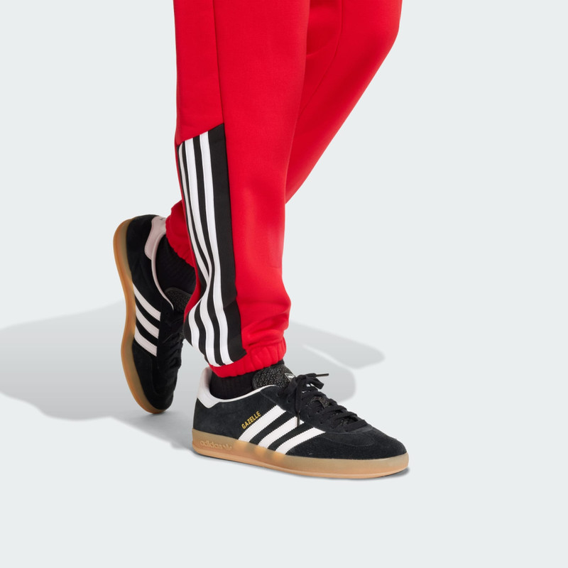 HALF STRIPES SWEATPANTS 6
