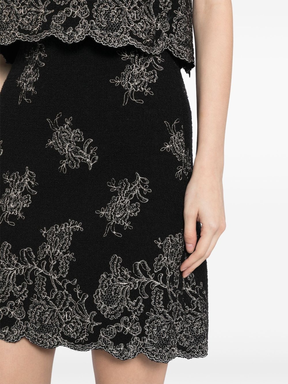 floral-embroidered tweed skirt - 5