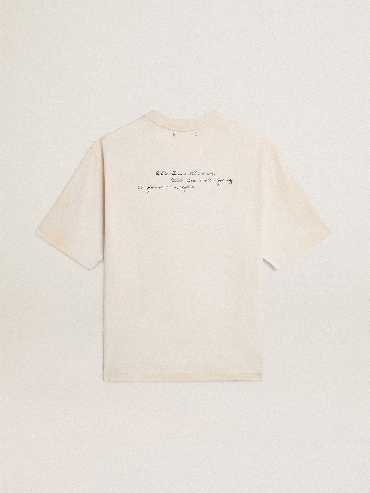 Tシャツ・カットソー Golden Goose Journey Regular T-Shirt With Lettering Print Golden Goose Worn-white unisex T-shirt with printed