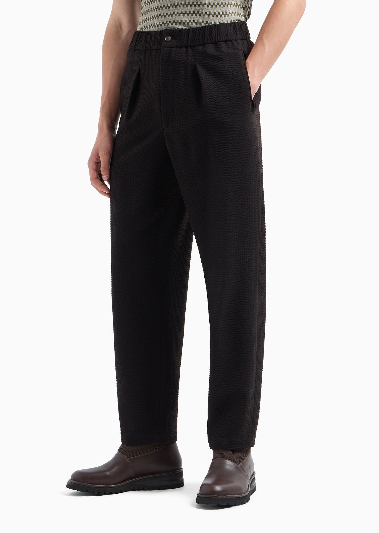 Single-pleat, virgin wool and cashmere seersucker trousers - 2