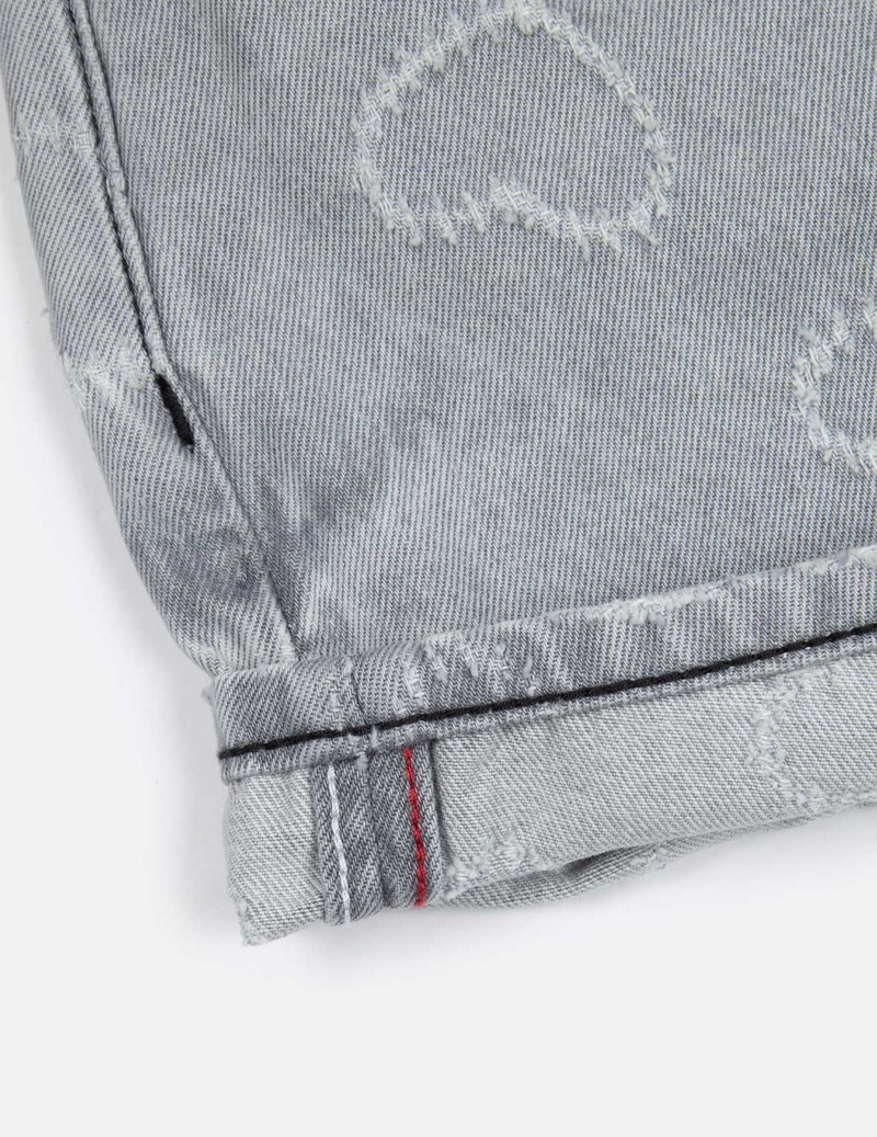 SEAGULL EMBROIDERY와 ALLOVER HEART FASHION FIT DENIM SHORTS의 모든 것 10
