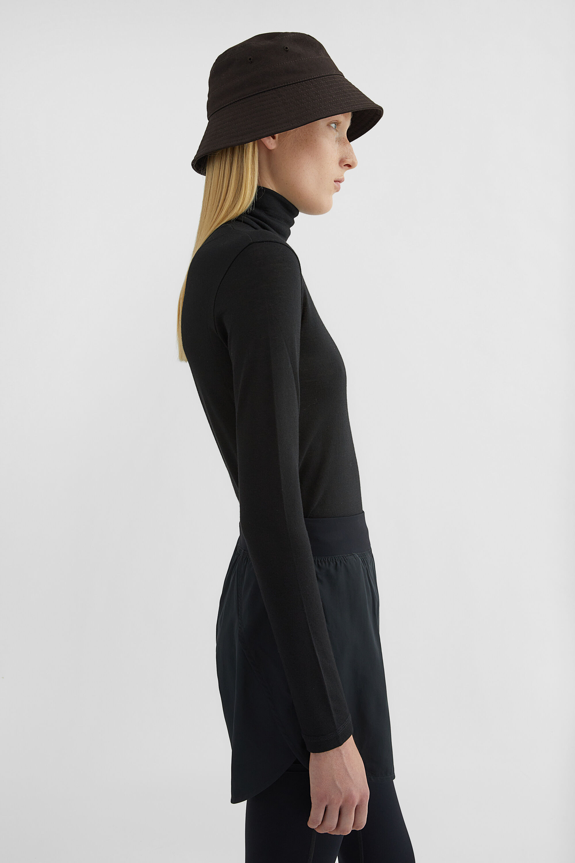 High-Neck T-Shirt - 4
