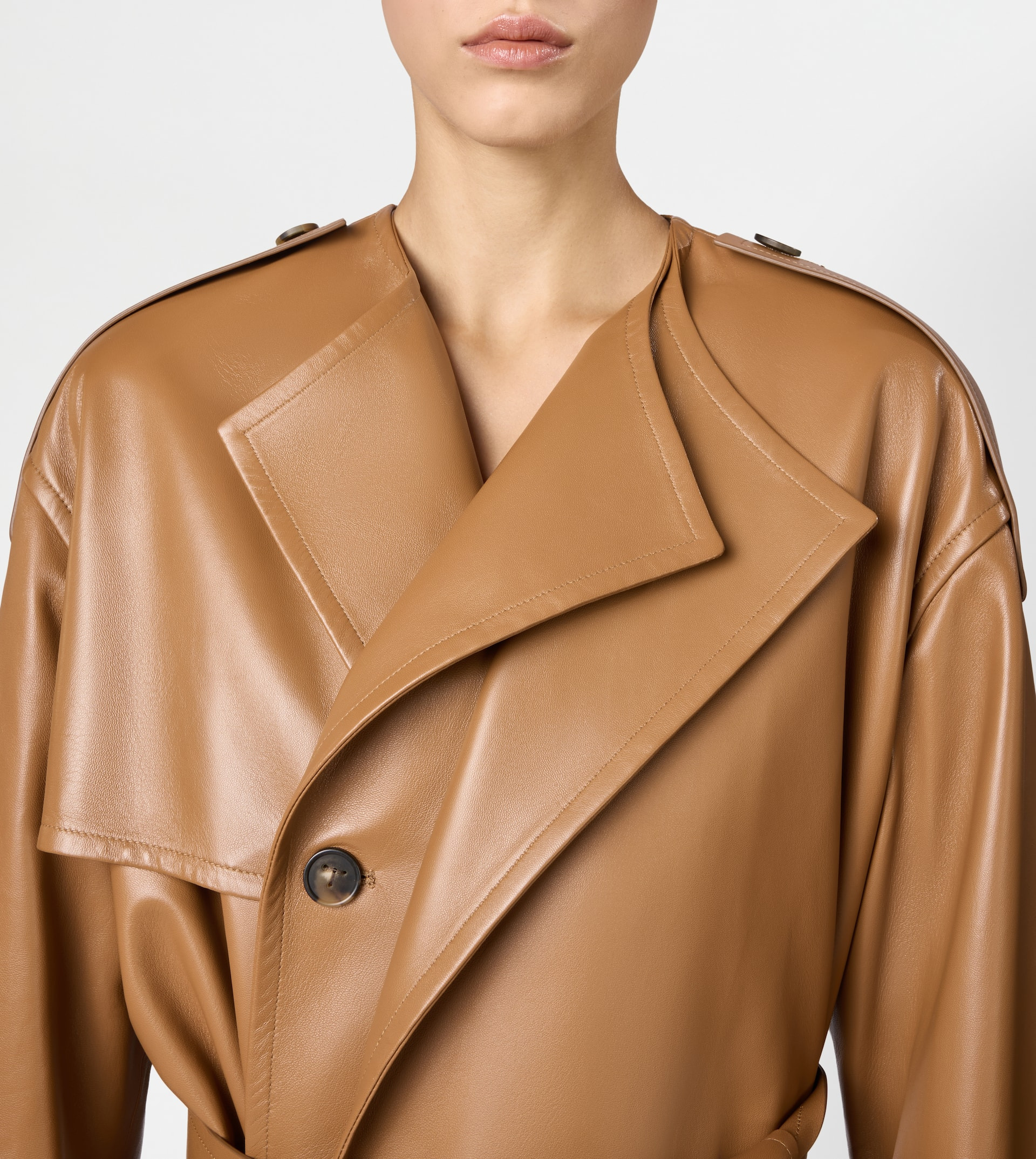 TRENCH COAT IN LEATHER RELAXED FIT - BROWN - 5