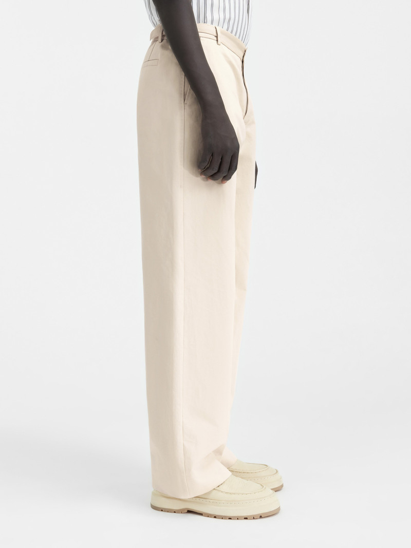 JACQUEMUS The Jean pants outlook