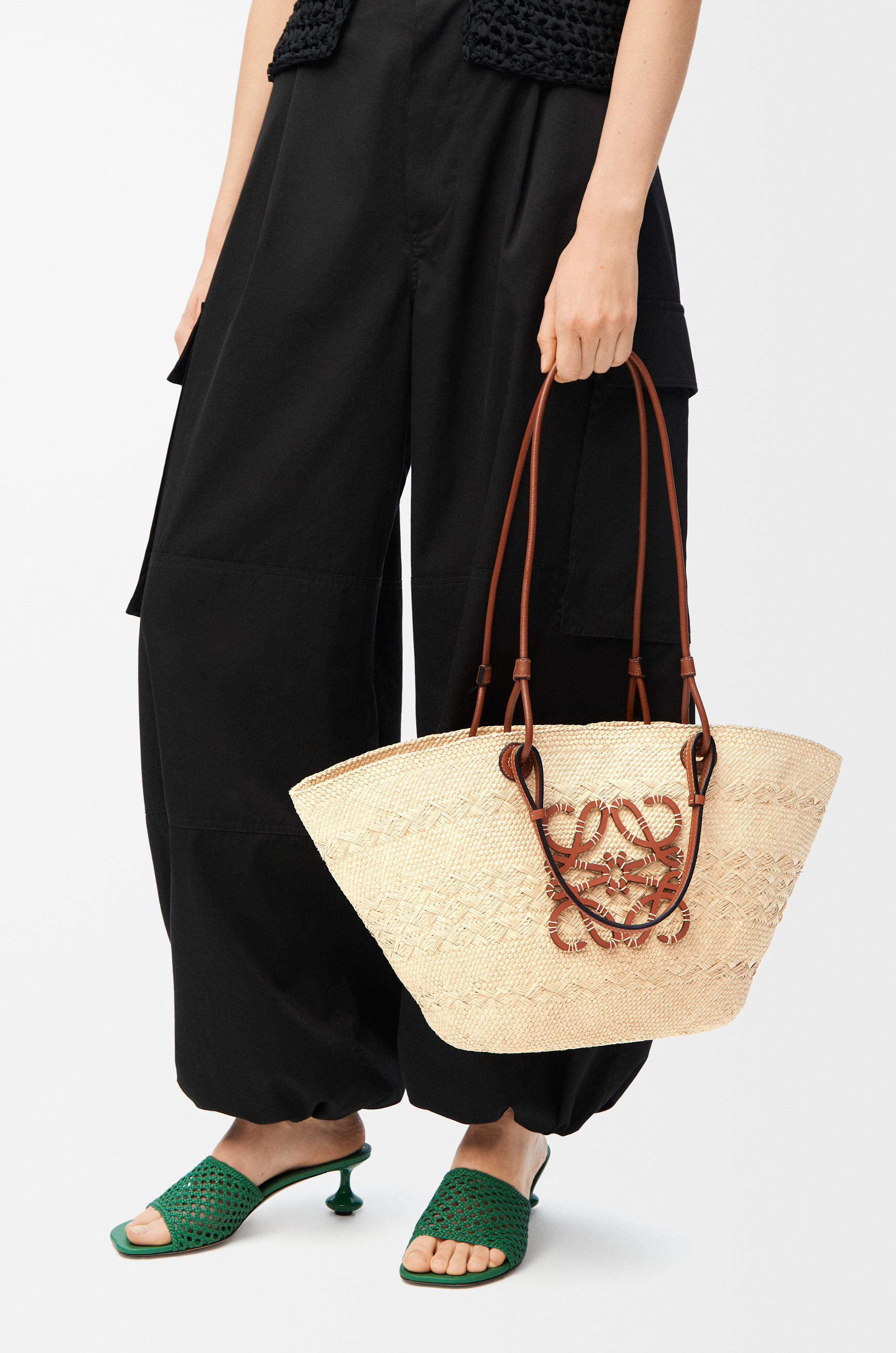 Anagram Basket bag in iraca palm and calfskin - 2