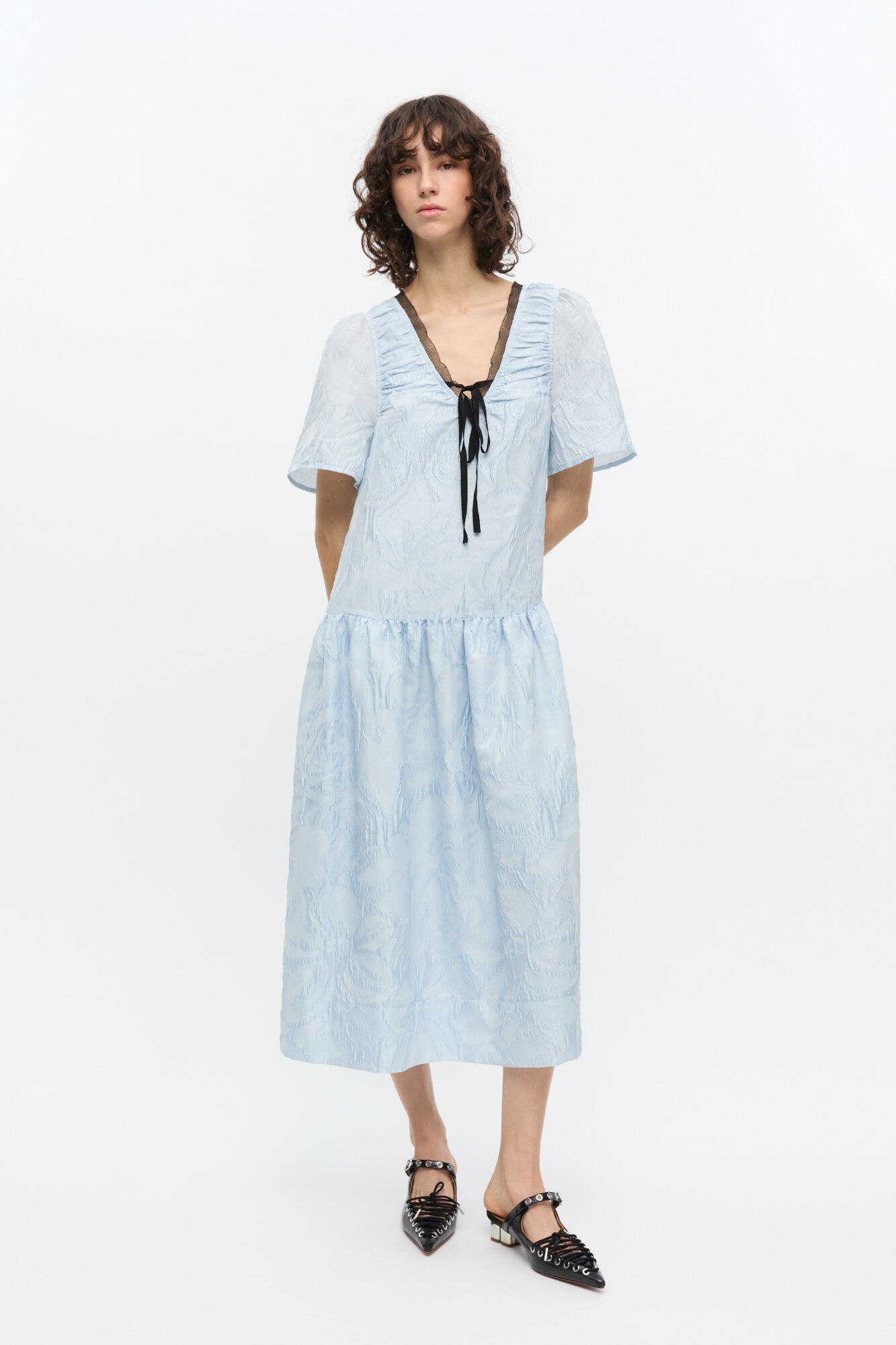 BLUE TEXTURED CLOQUE MIDI DRESS - 2