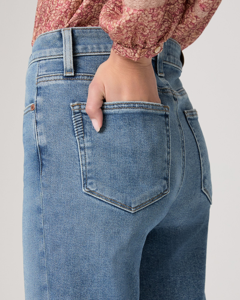 Stevie 32" Bootcut Jean 5