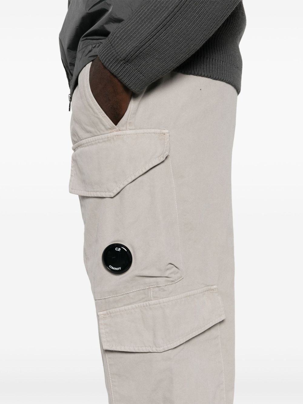 Lens-detail cargo pants - 5