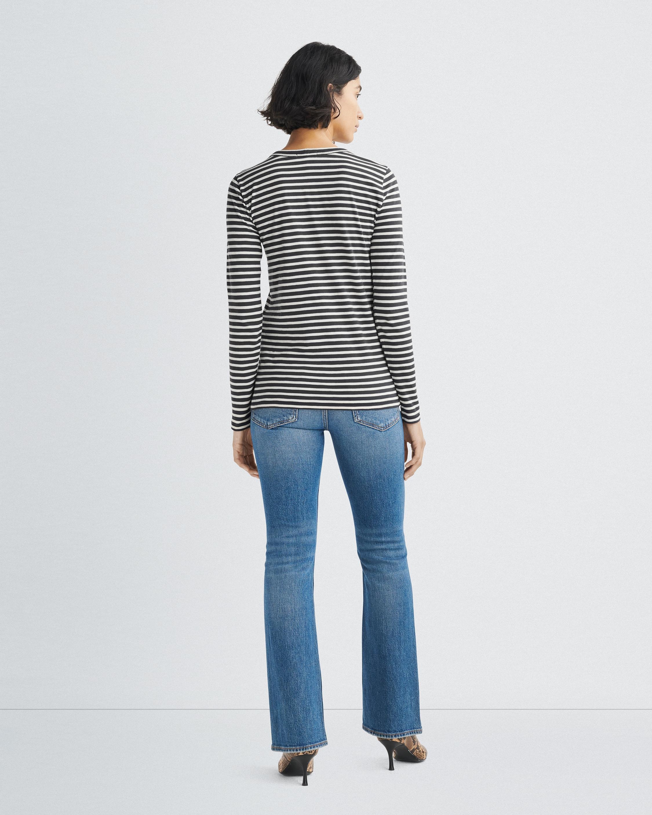 Peyton Bootcut - Huntley
Mid-Rise Vintage Stretch Jean - 5
