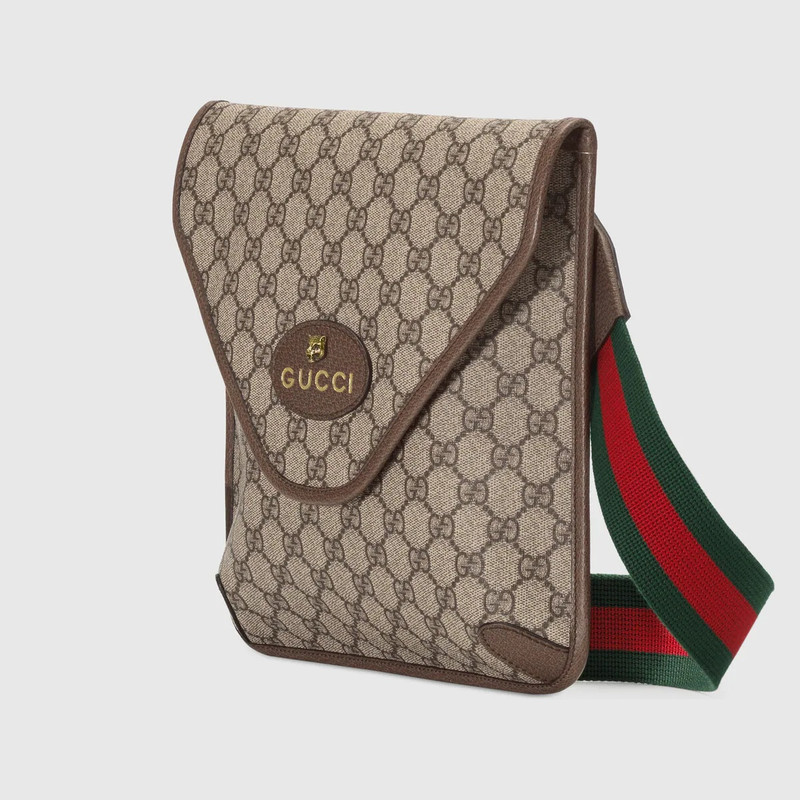 GUCCI Neo Vintage GG medium messenger outlook