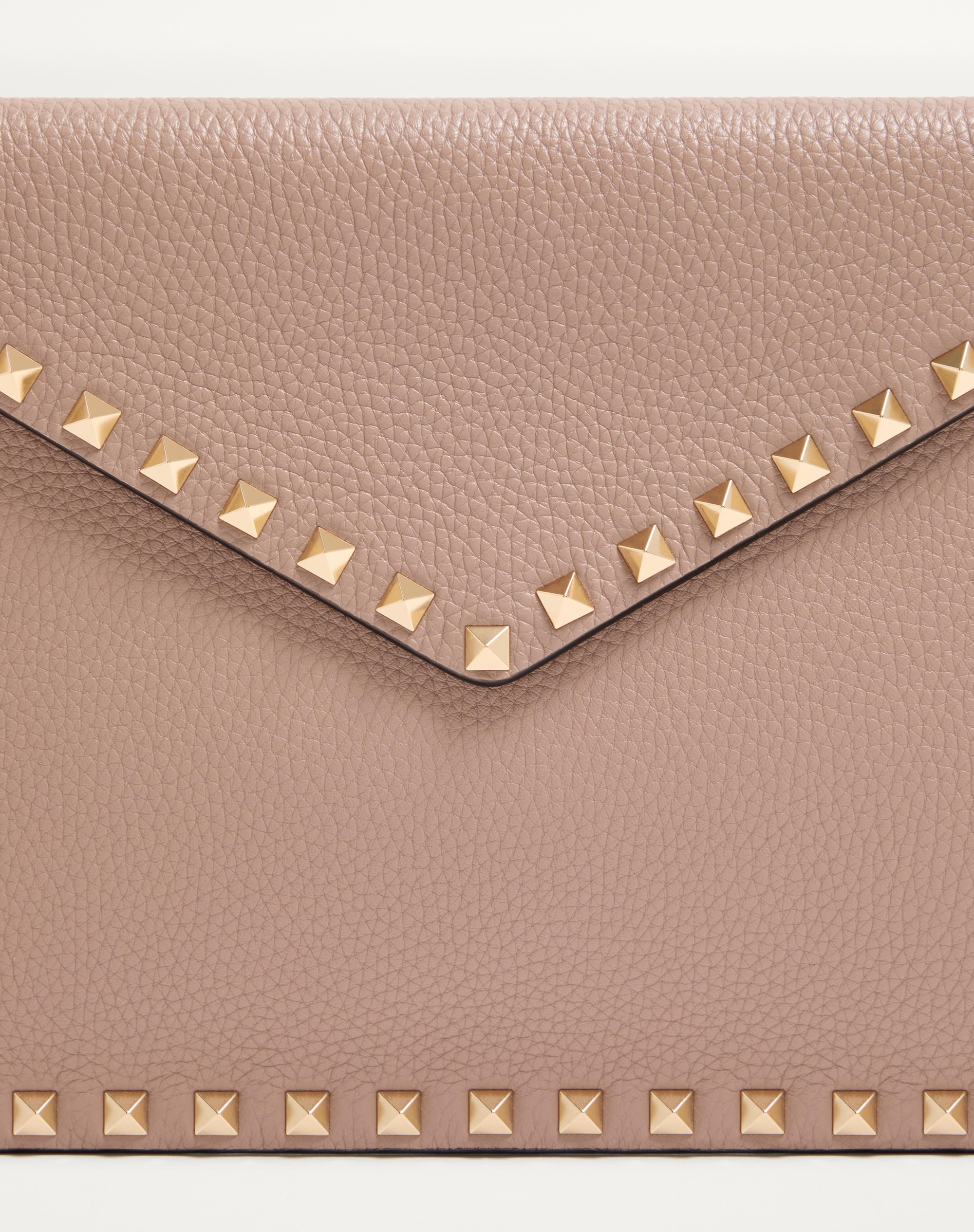 ROCKSTUD GRAINY CALFSKIN ENVELOPE POUCH - 6